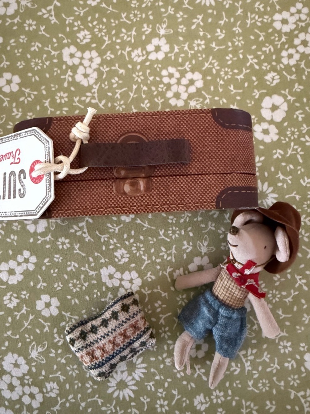 Retired Maileg Cowboy in a Suitcase Little Brother Mouse in New Condition - Picture 5 of 11